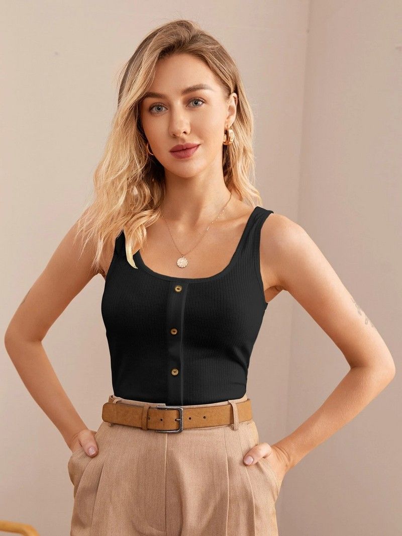 Women Sleeveless Regular Fit Crop To